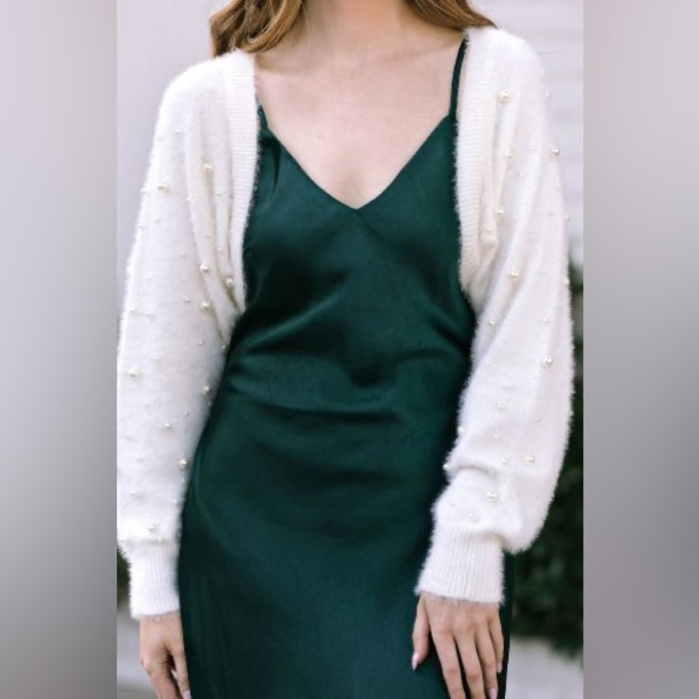 LIKE NEW - Morning Lavender Sarai Pearl Knit Bolero - beautiful shrug